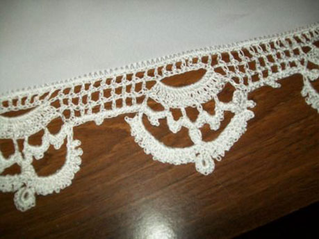 Crochet edging detail Called Crown patterns