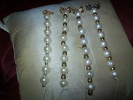 Smaller pearls with gold/silver brooches